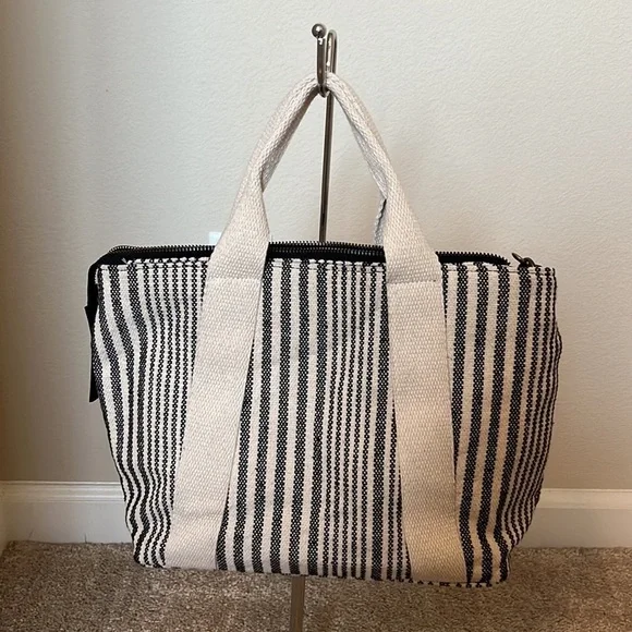 Universal Thread Canvas Purse #C - Picture 2 of 8